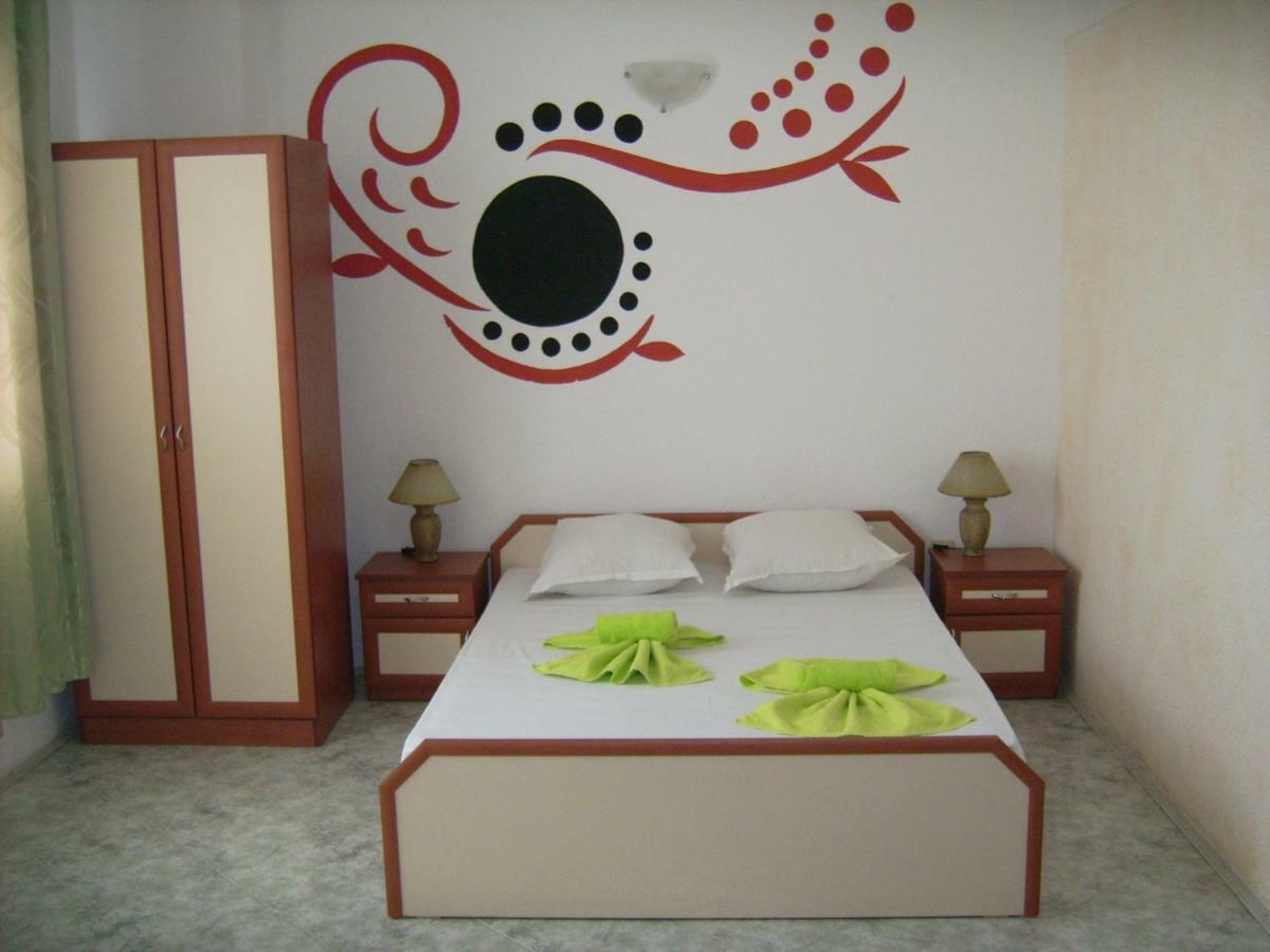 Hotel Pasians 포마리 외부 사진